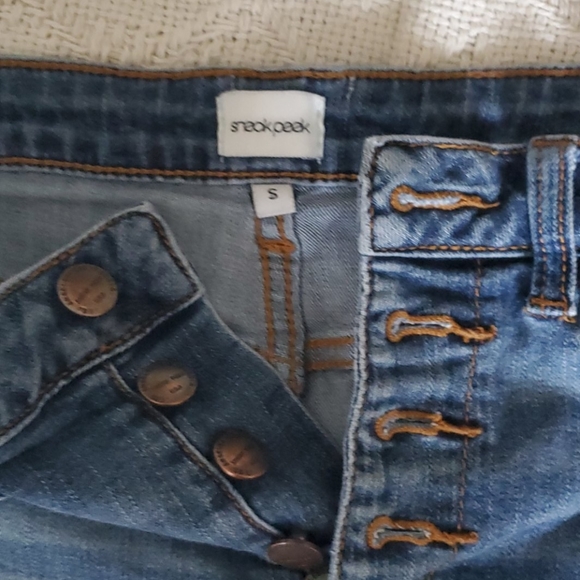 High Rise Denim Shorts - Picture 2 of 4